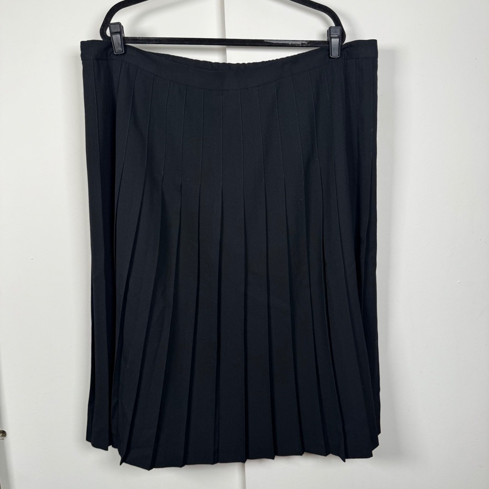 Austin Reed Petite Black 100% Wool Pleated Midi Skirt Size 24W Made in USA